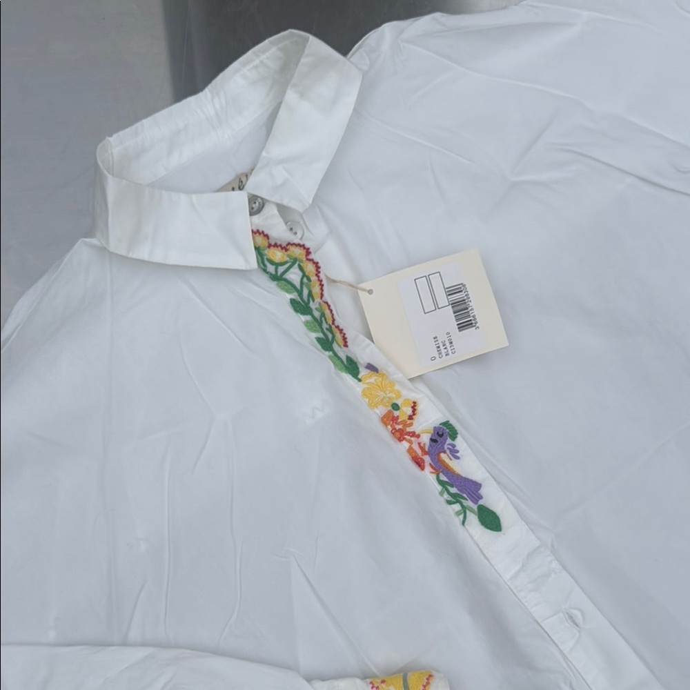 Cotelac Size 0 Floral Embroidered White Button Down Shirt BRAND NEW W TAGS